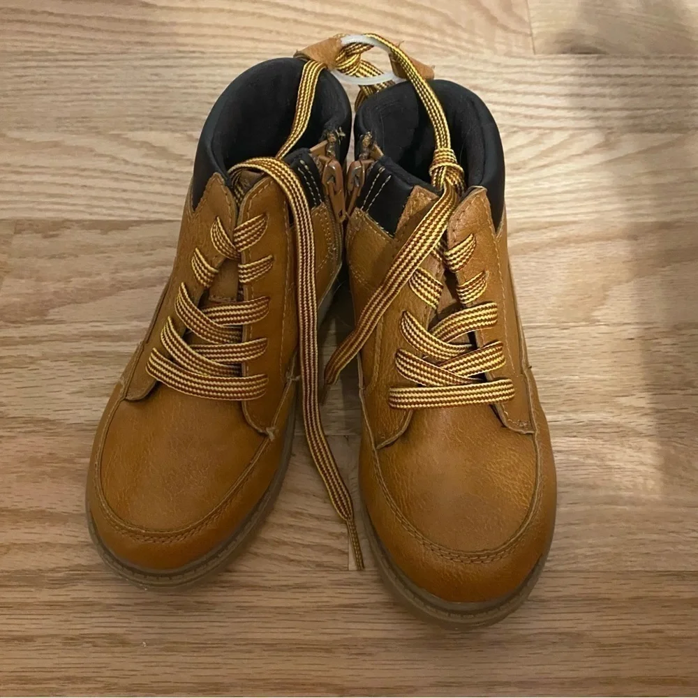 Carter’s Tan Work Boots Sz 11 Zipper Back Lace Up Kids Boys